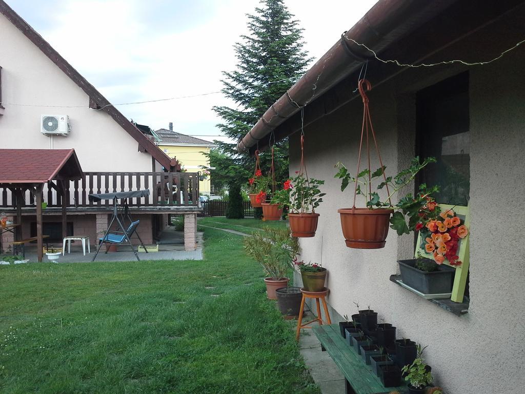 Ferienwohnung Utulny Privat Veľký Meder Exterior foto
